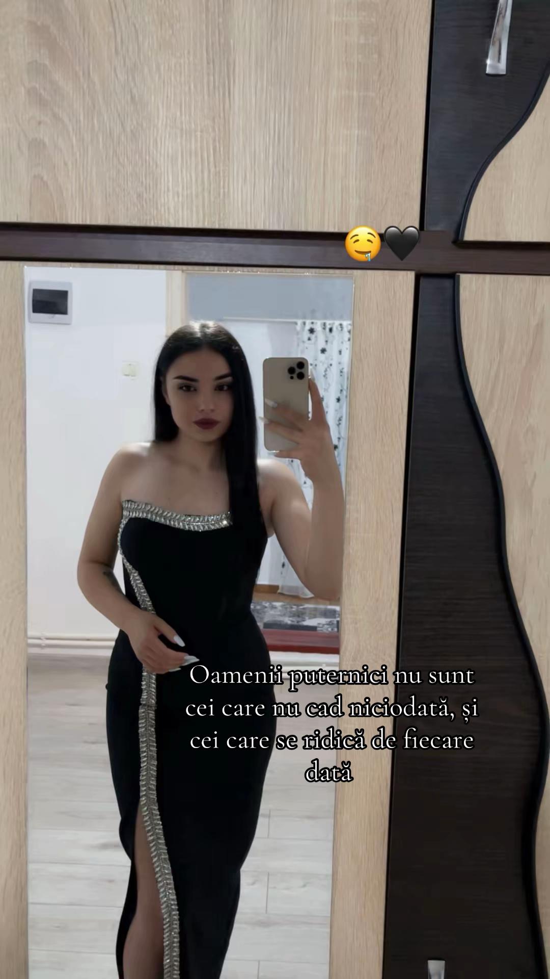 @ℱ𝓁𝑜𝓇𝓎🤍
