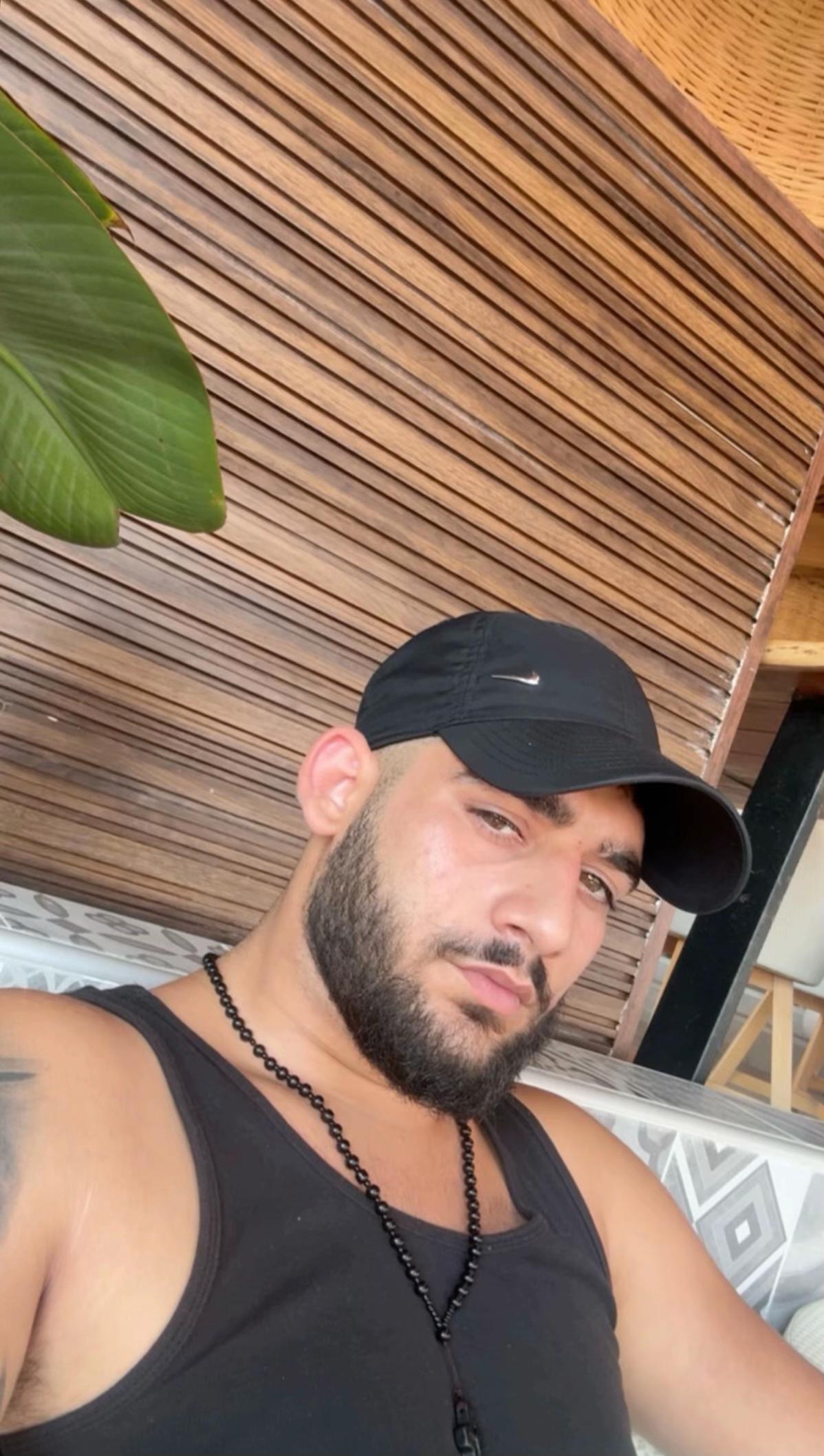 @Sfiggos_03