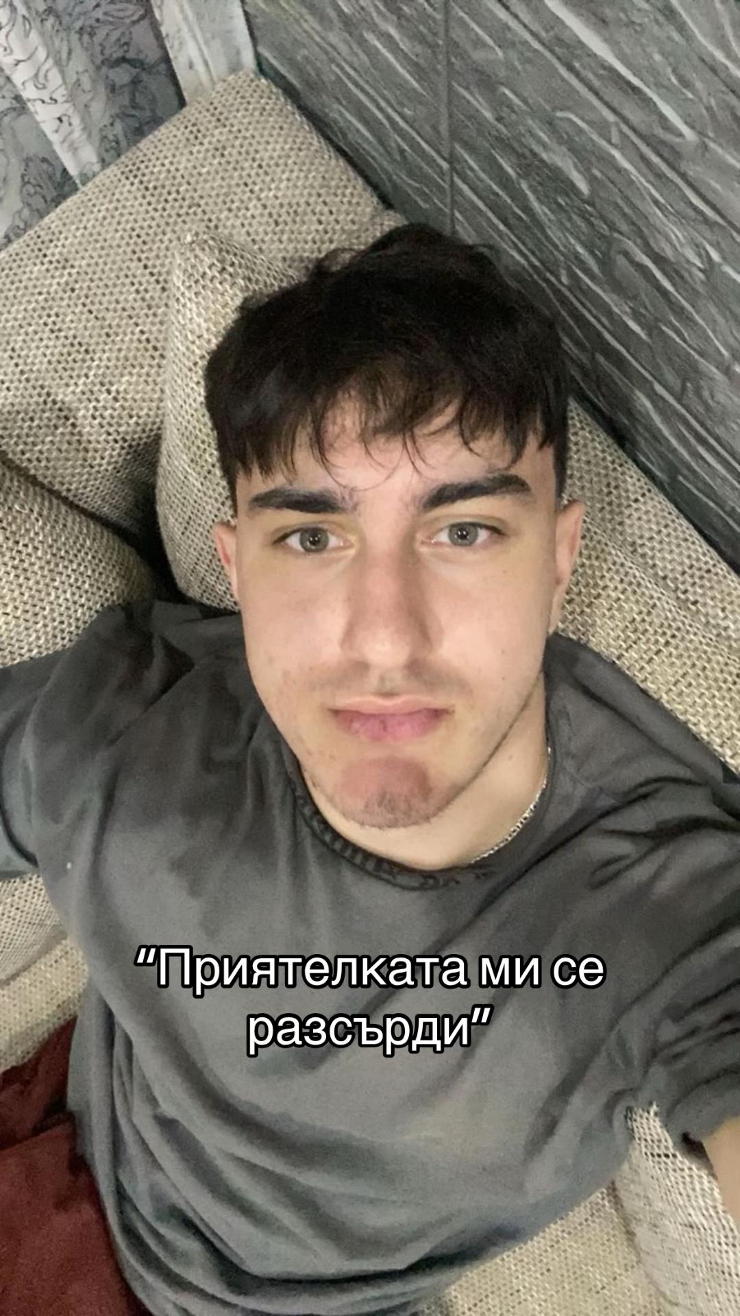 @𝐘