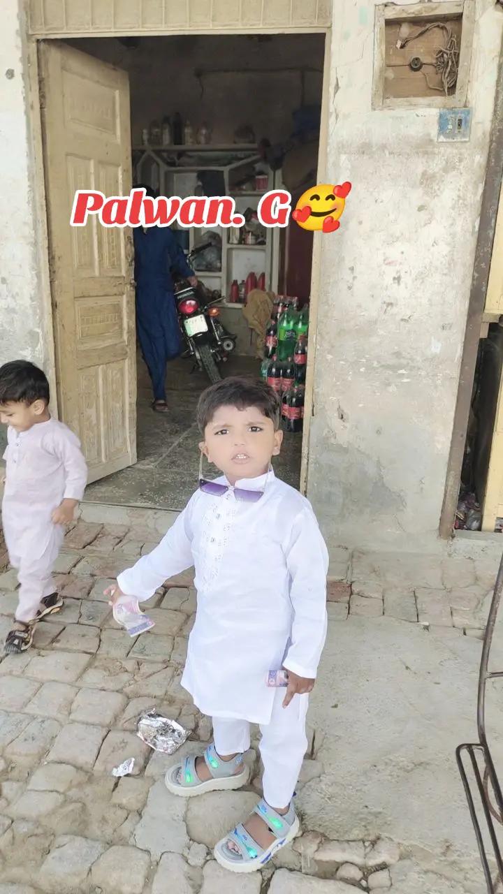 @Mehar Majo🇵🇰