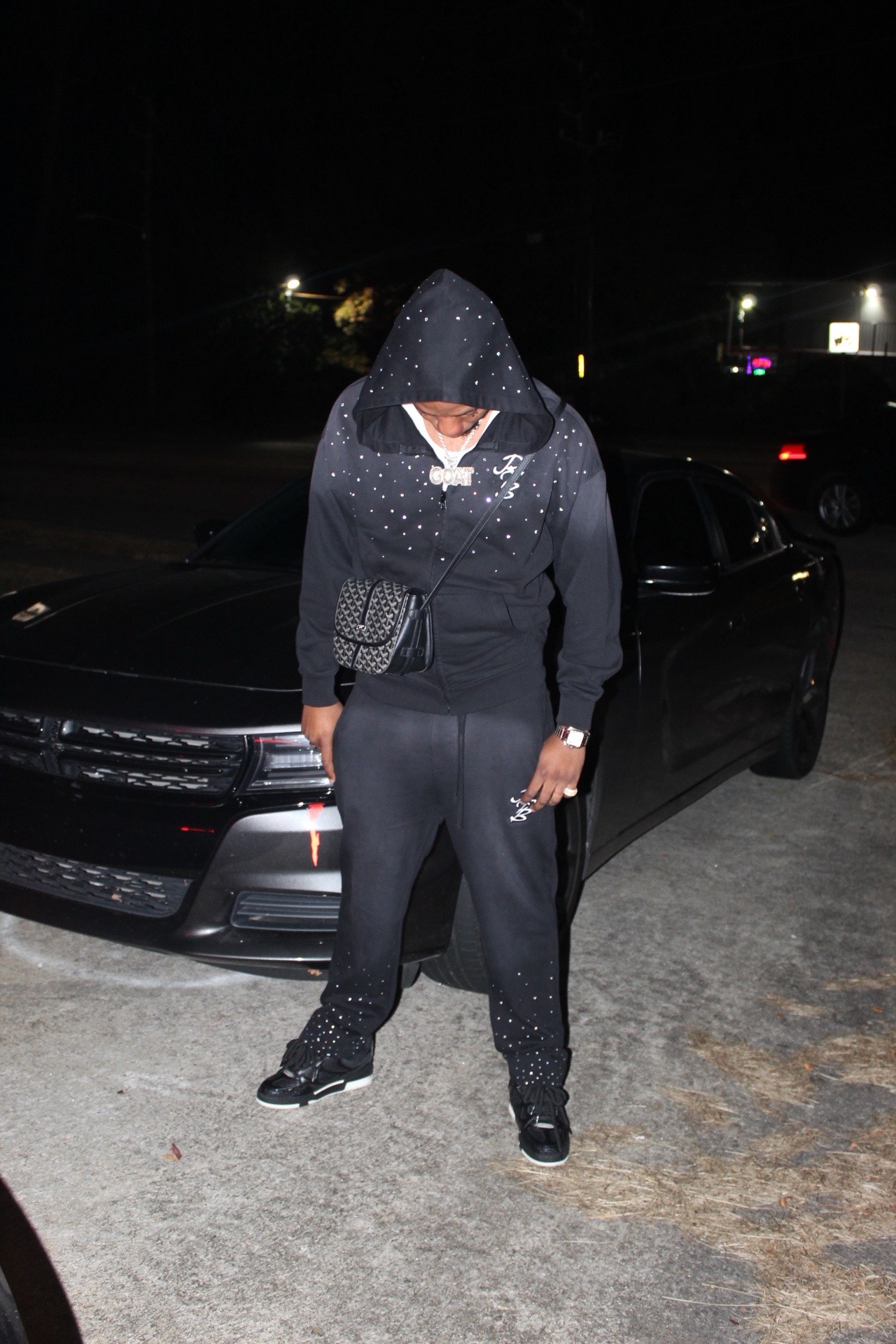 @shmoneydon