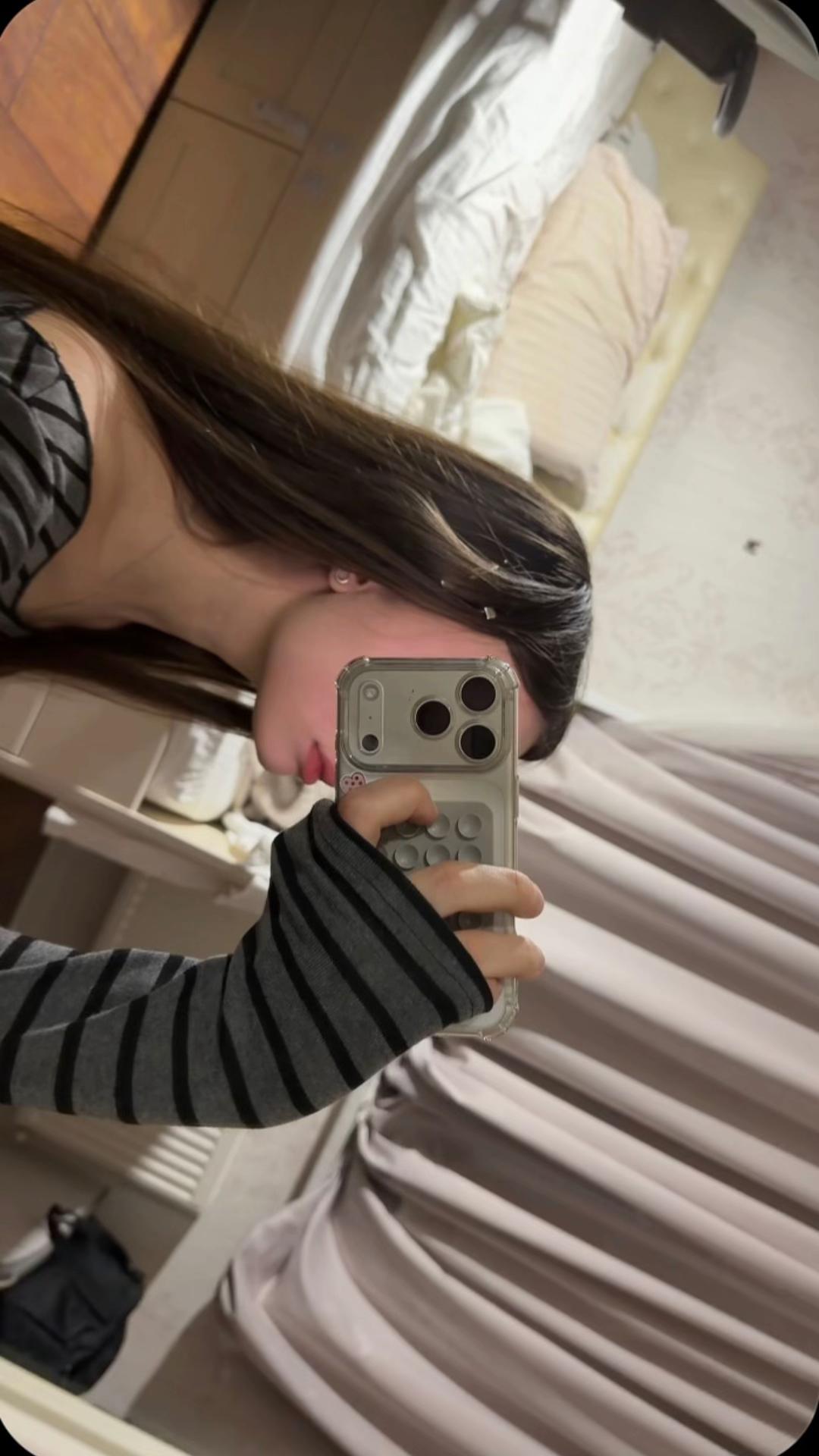 @qqutyrni