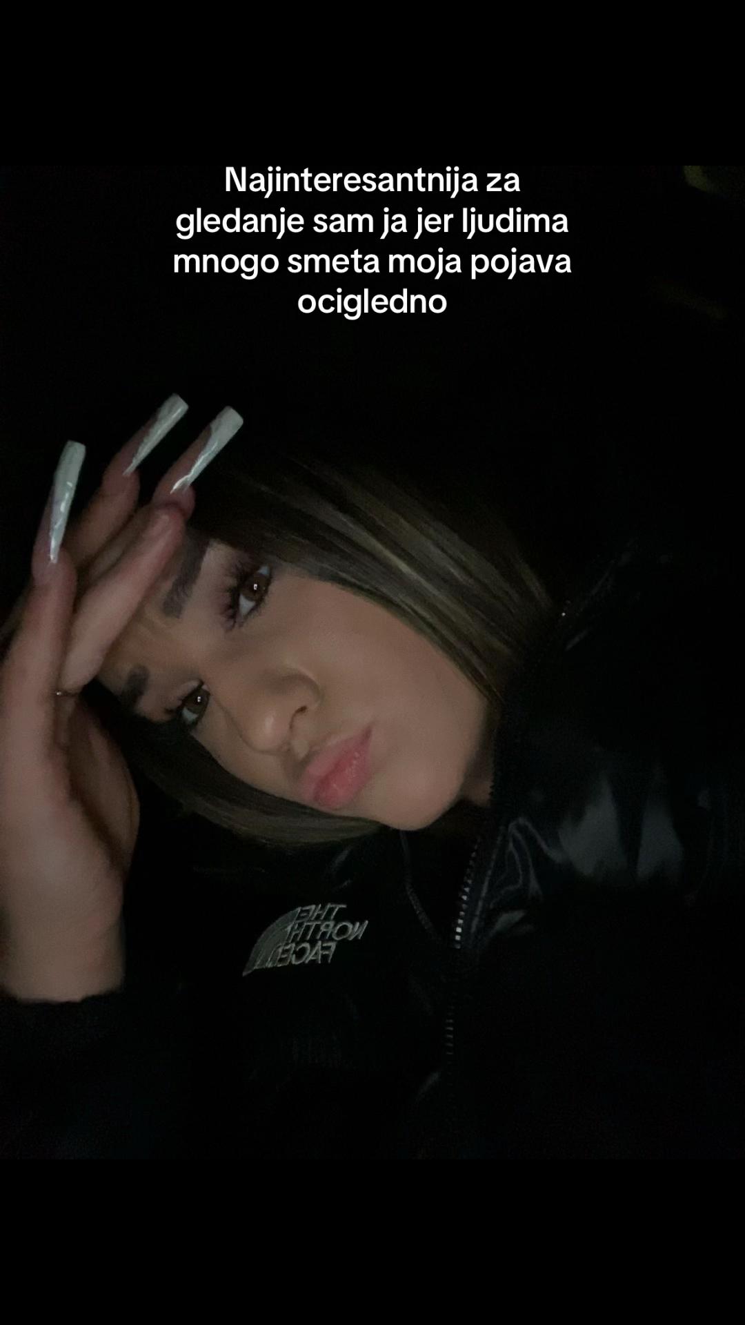 @𝐚𝐧𝐝𝐣𝐞𝐥𝐚🦎