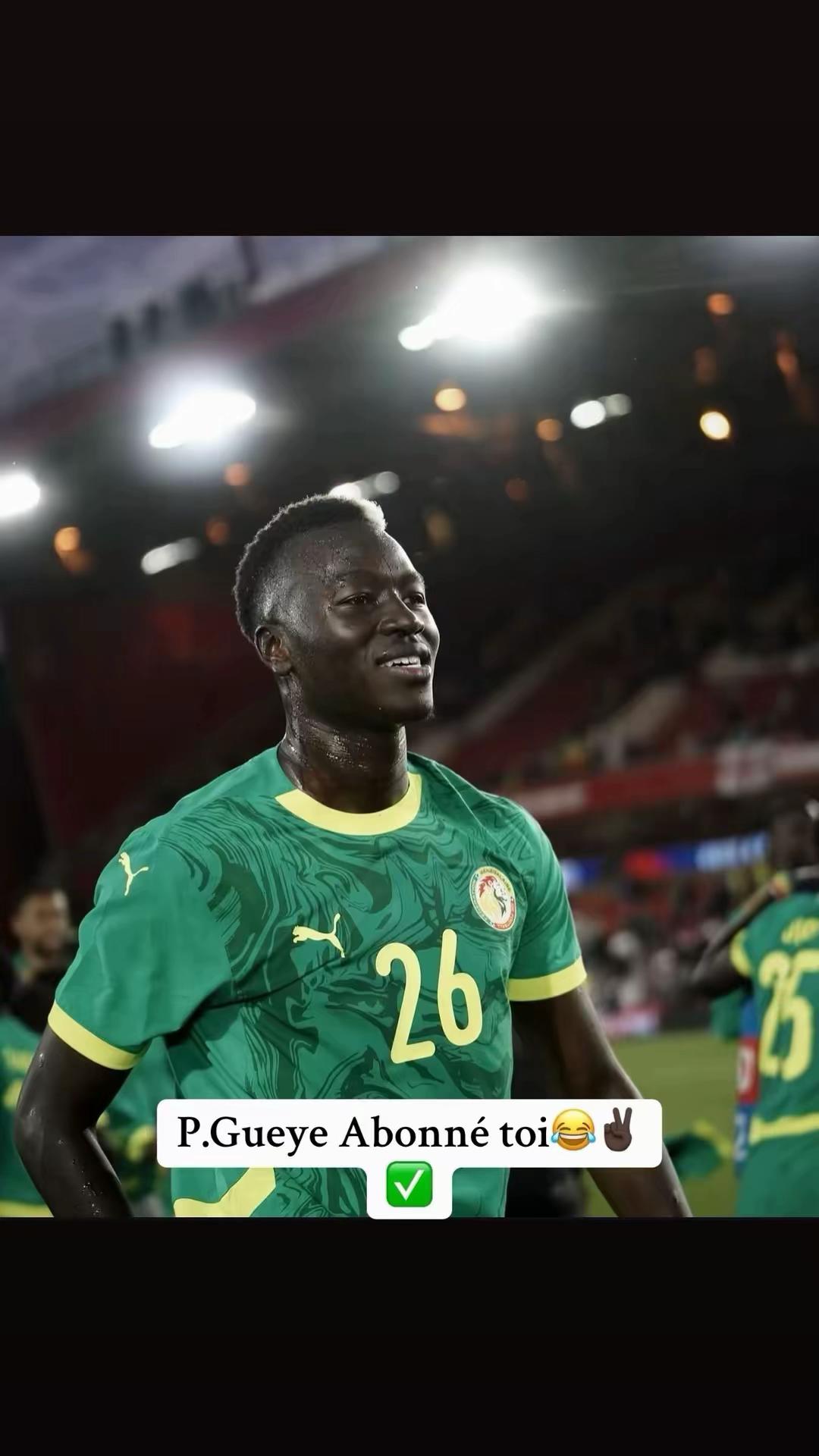 @PAPEGUEYE2442