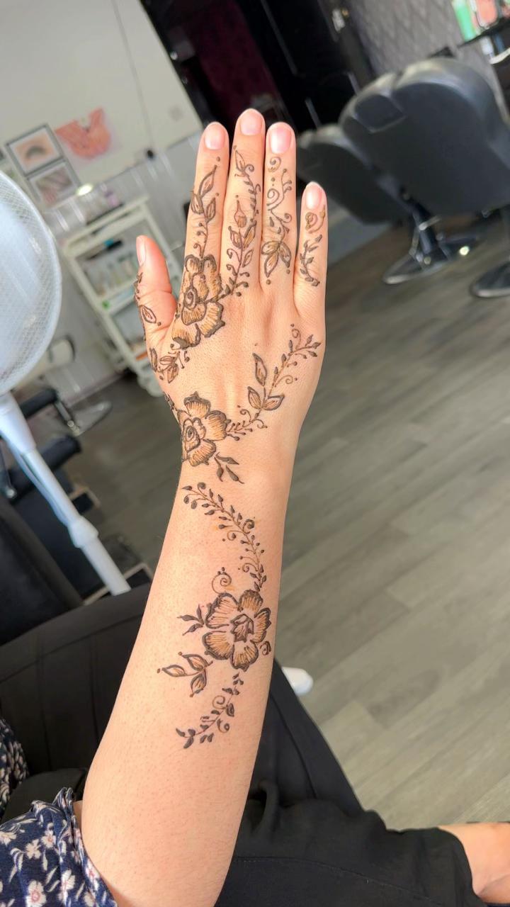 @starshairandbeautyuk