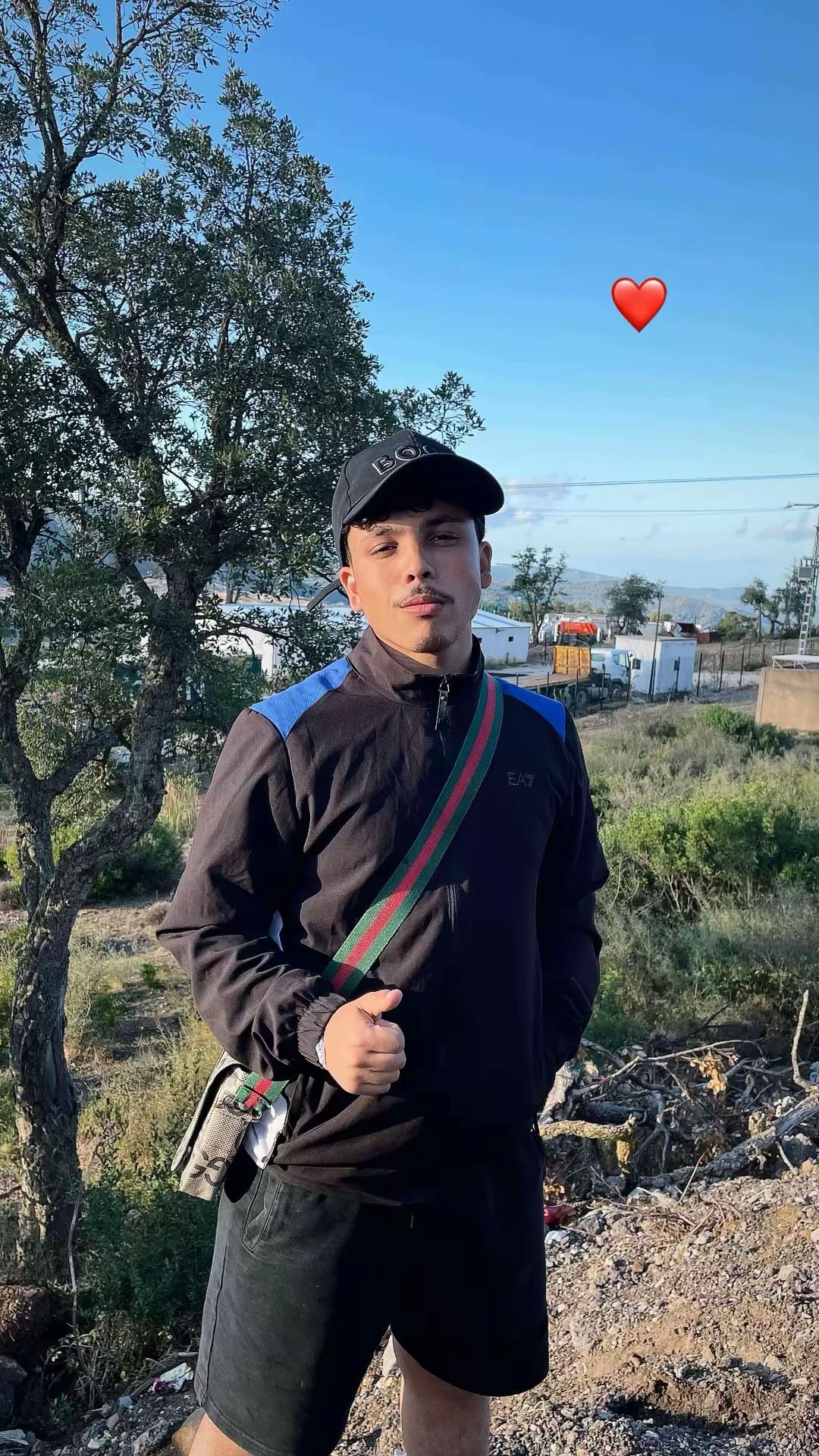 @Ds 🐺