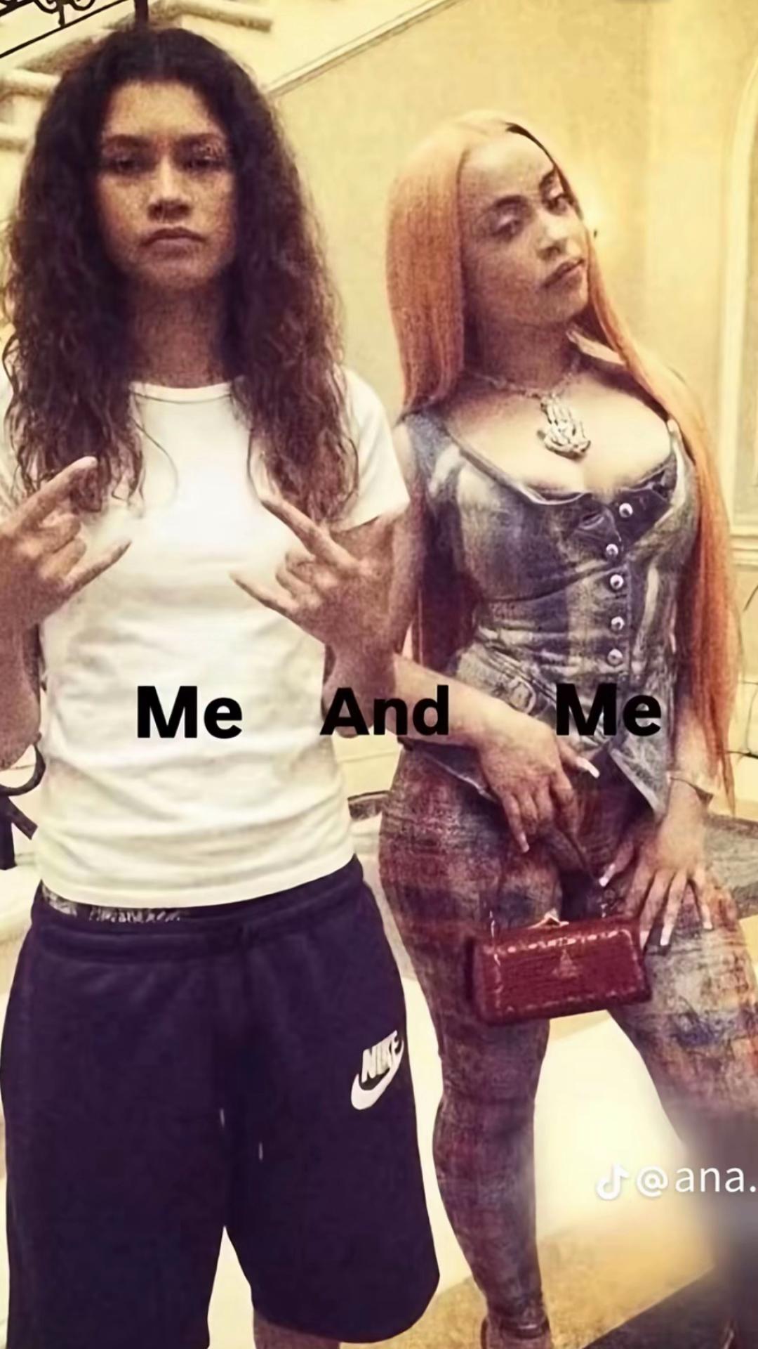 @🧛🏼♀️🦇