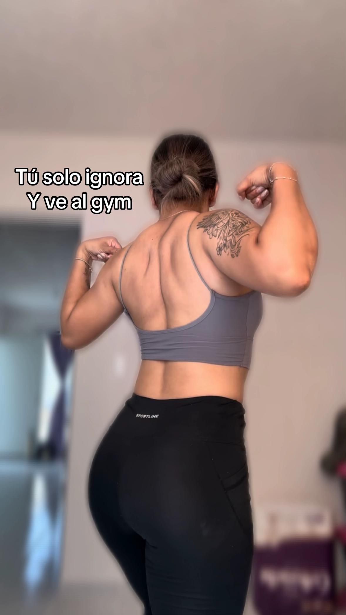 @Lilia Castillo 🌻🌈🍎🖍️