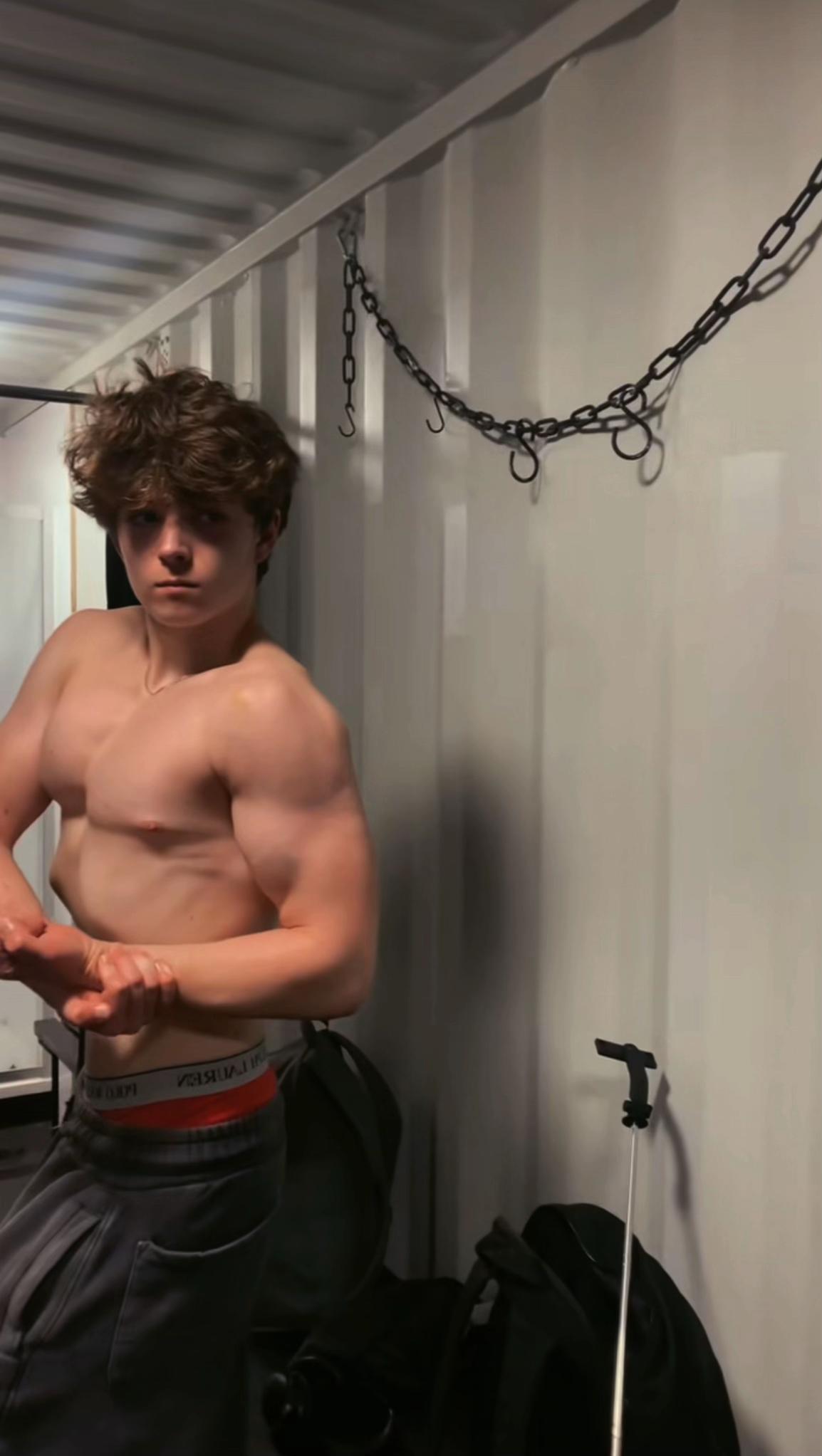 @etienlifts