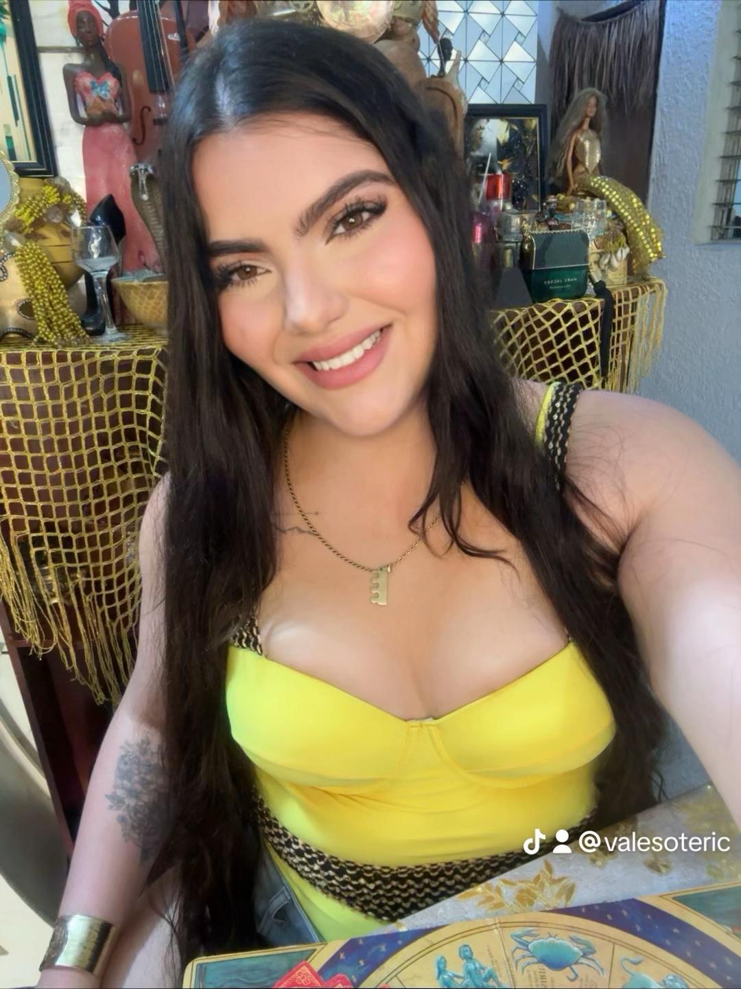 @Valesoteric