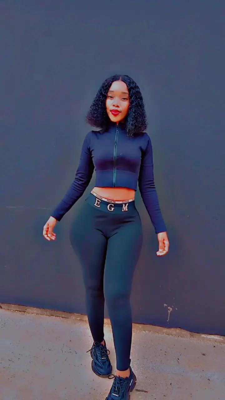 @❣️Tumi Mofokeng🐇