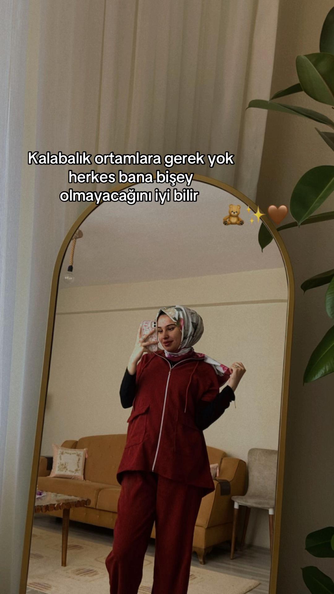@Menekşe T&uuml;rkkan