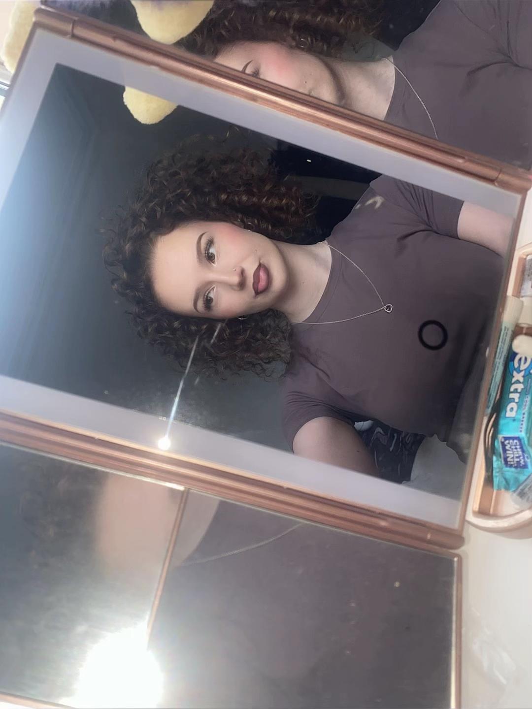 @iz<3
