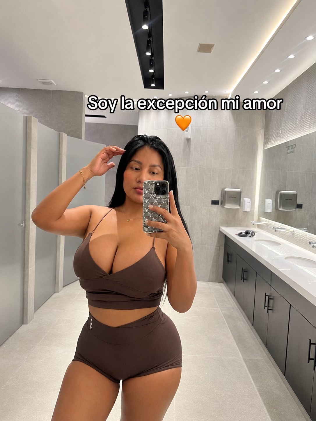 @MARGARITA BRAVO