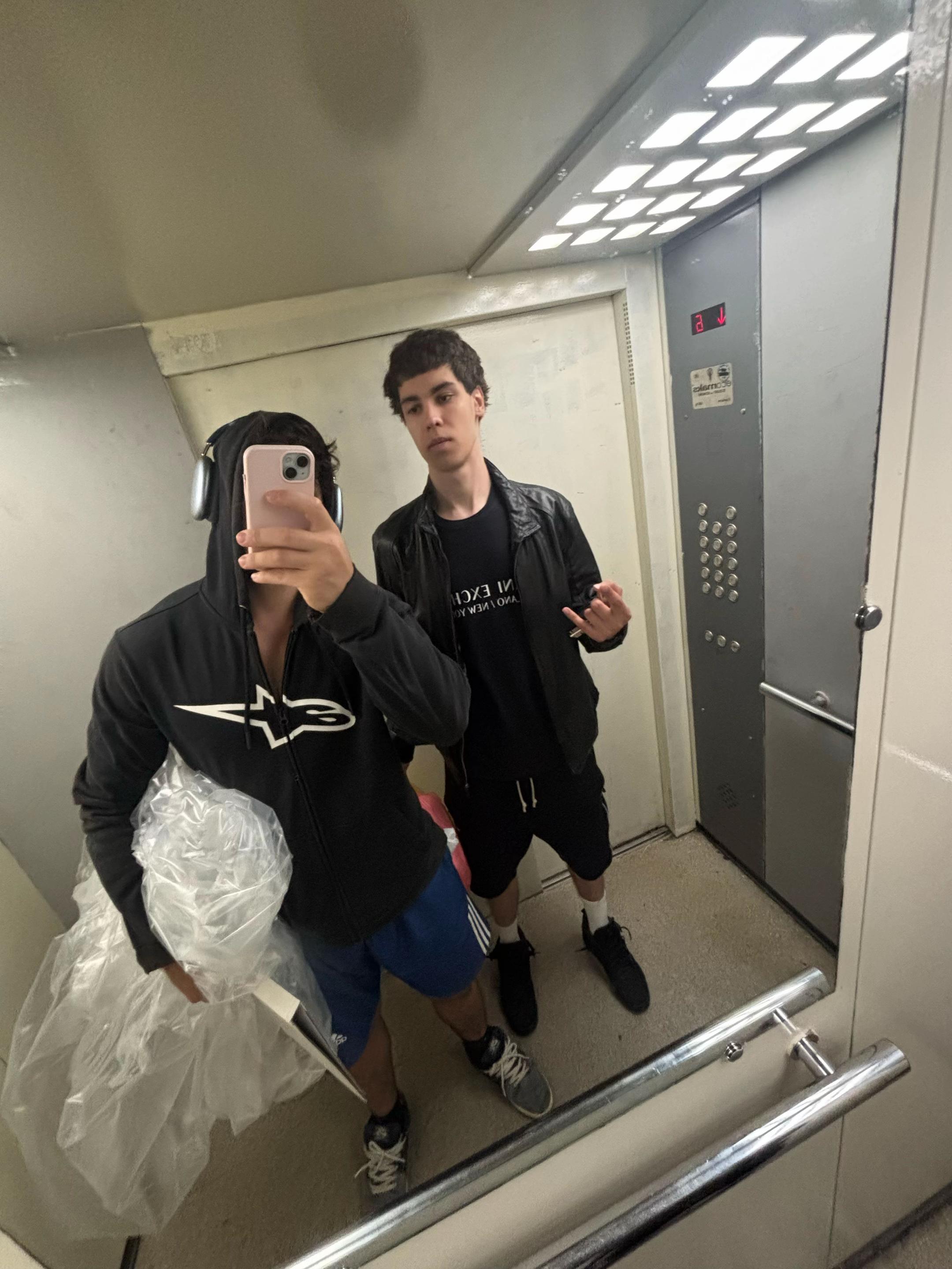 @Димон228777