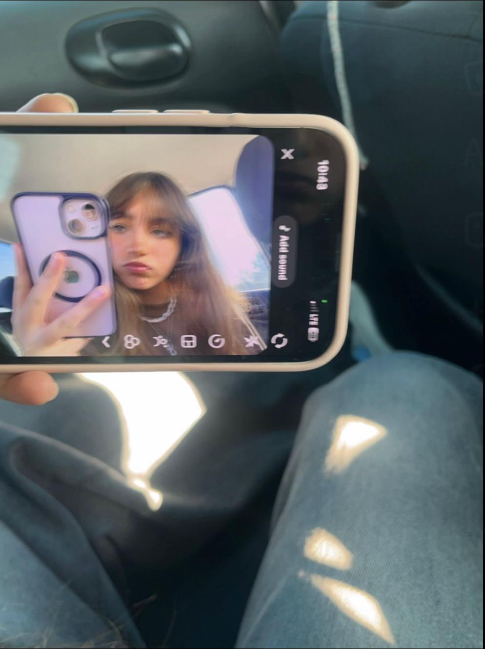 @𝐅𝐚𝐫𝐢💘