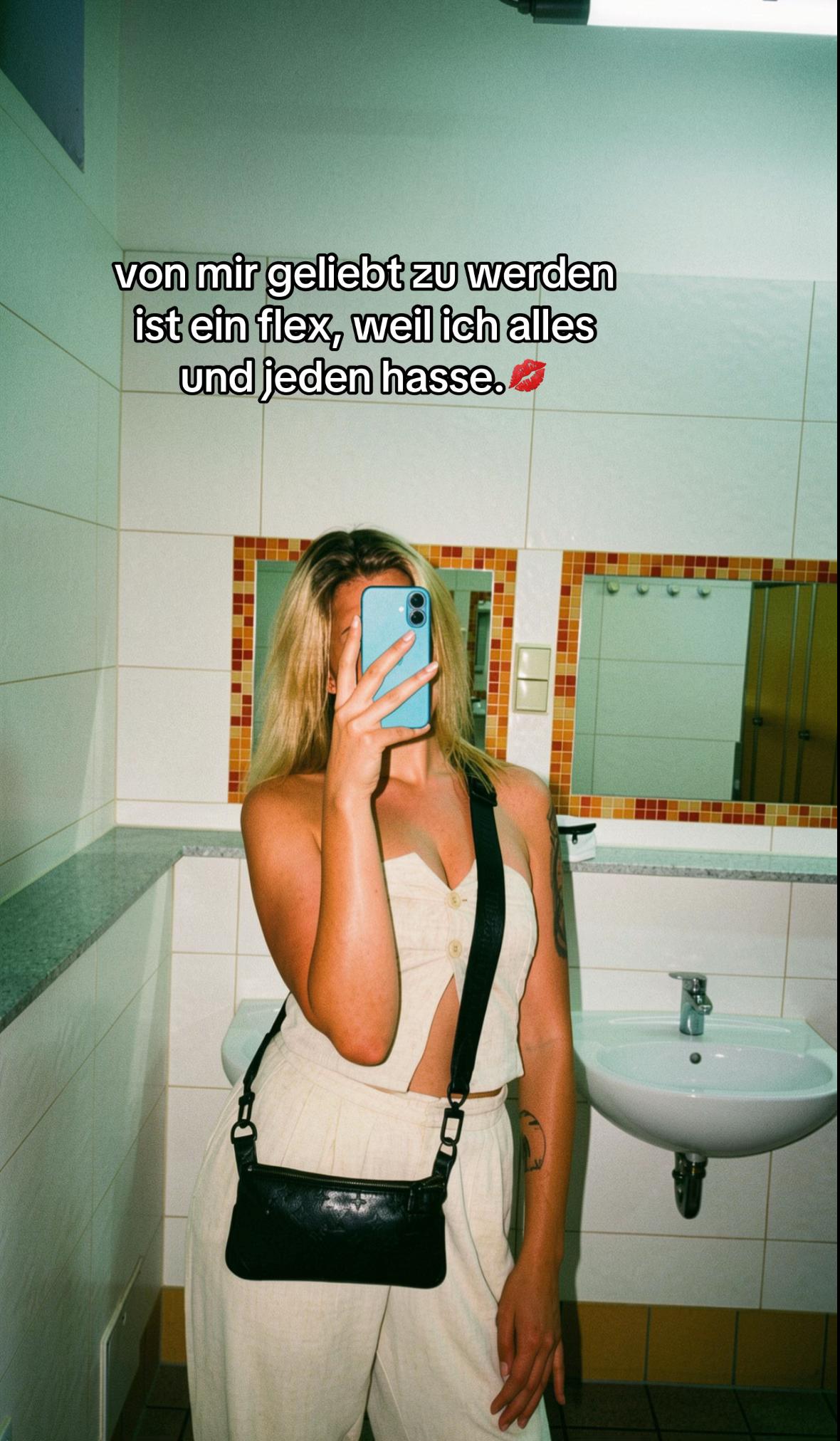 @_Shelly_🖤