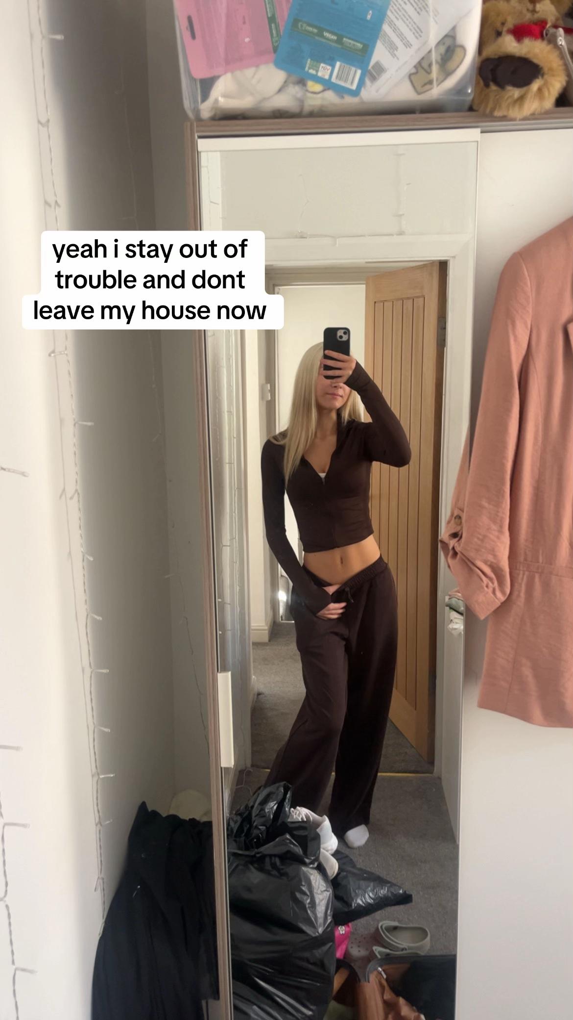 @evie 🍒
