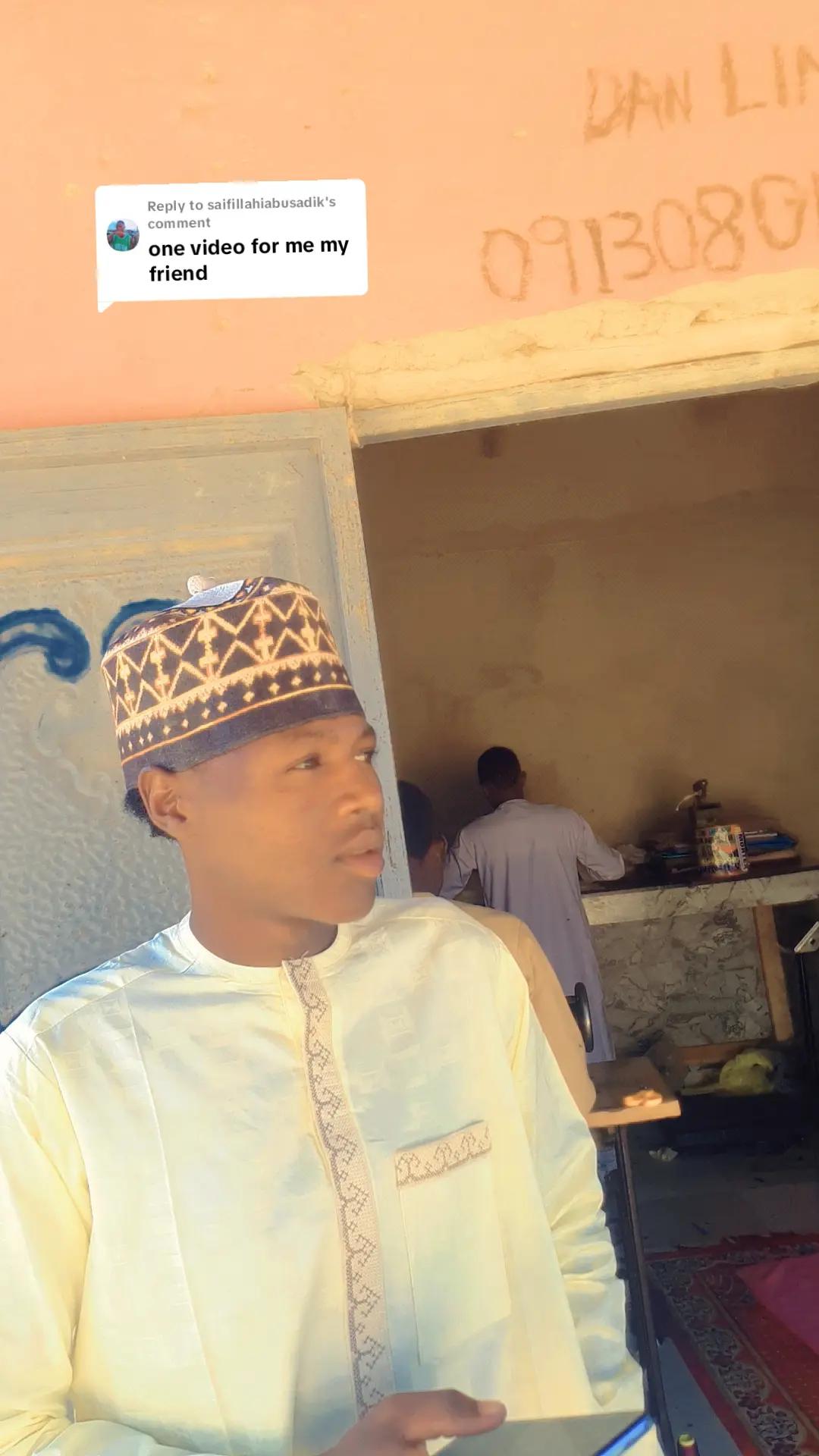 @AUWAL HALA MADRID ๐