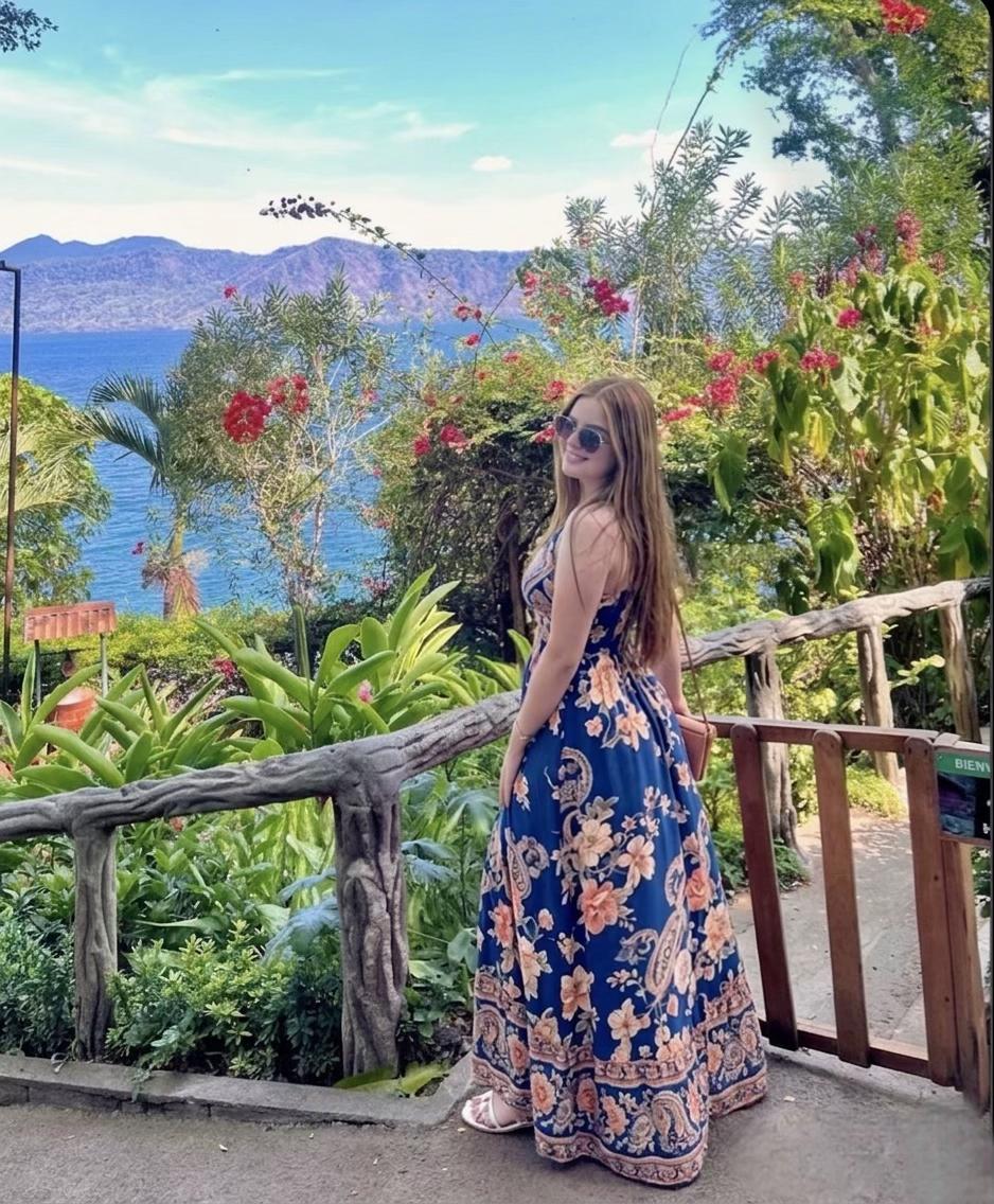 @Emily🦋🥰
