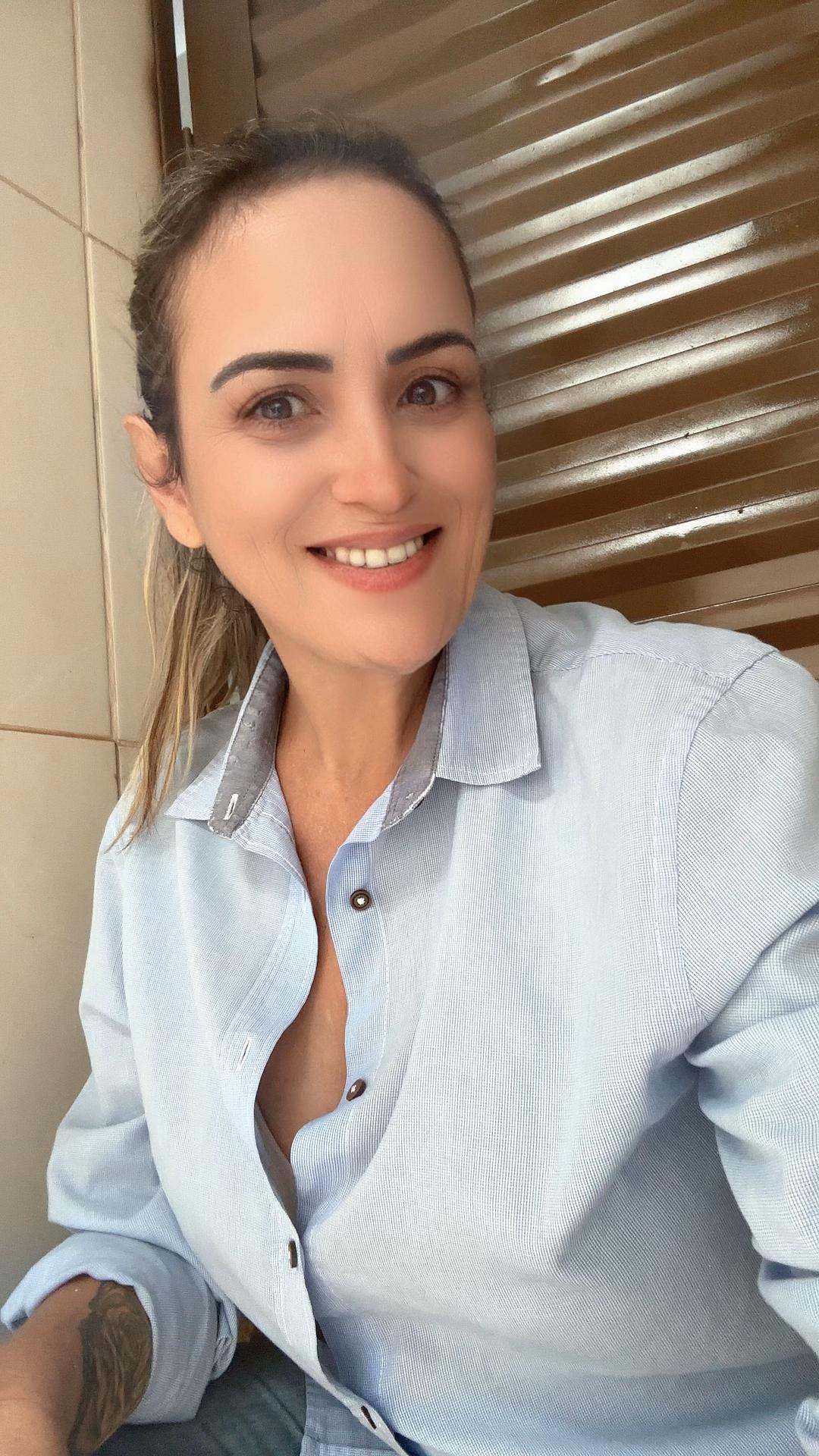 @ADRIANE RODRIGUES CA