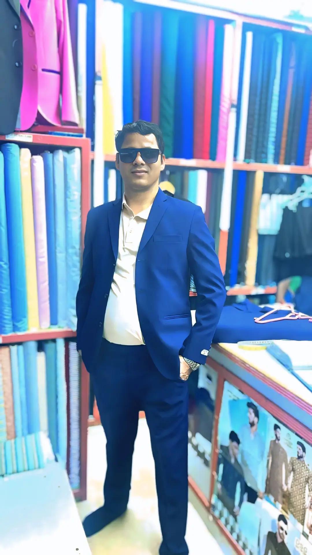 @नर