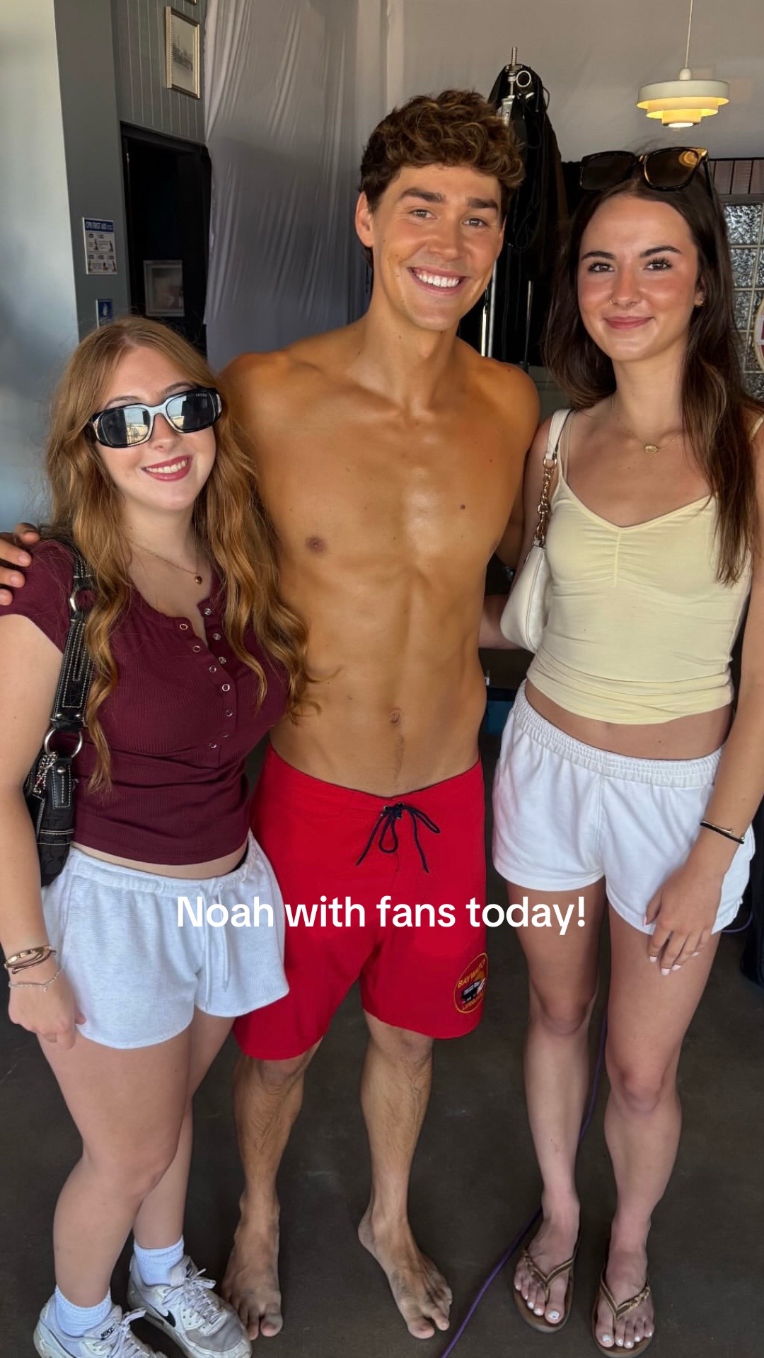 @Bella