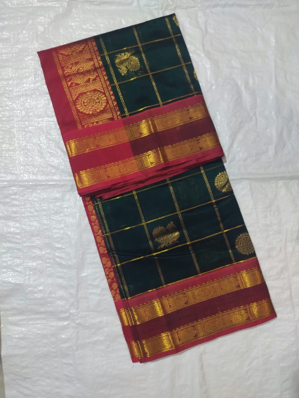 @Arunthadhi Wastrams Weaves