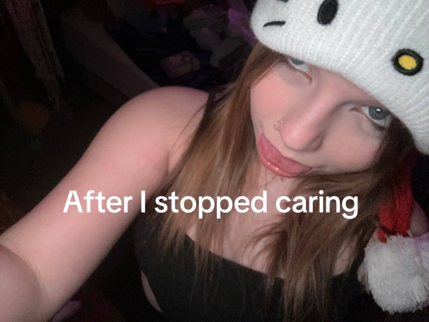 @.•.⍲⍻⍲.•.