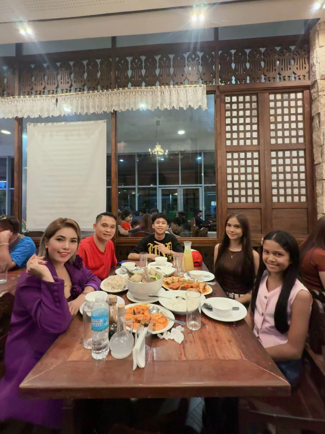@LANGGA Ai-ai 😉