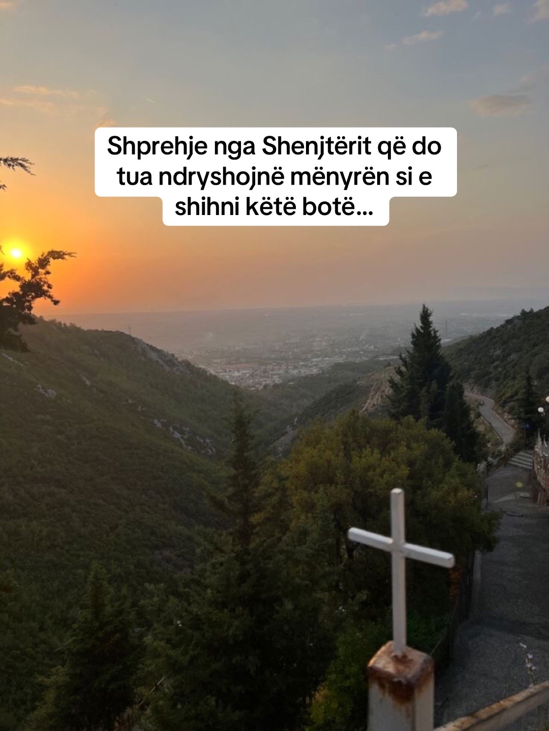 @Te njohim dashurinë e Zotit ✝️
