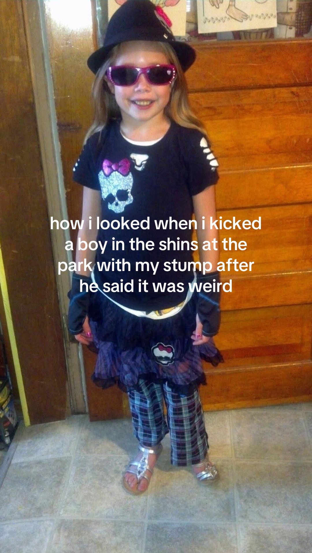 @🪲🌛🎞️🗡️⚜️
