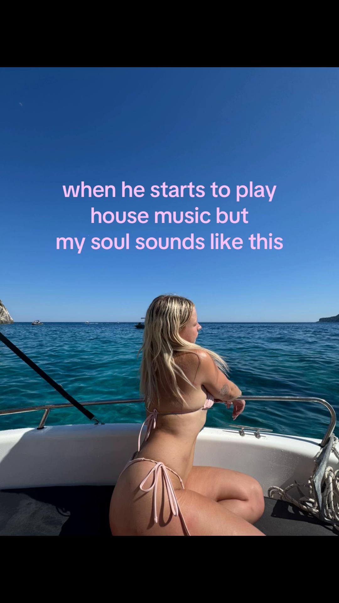@lucy smiley 🩷