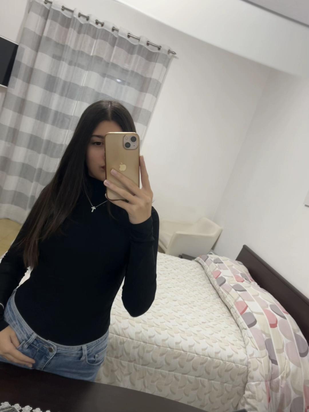 @𝓂𝑒𝓁𝒾𝓈𝓈𝒶