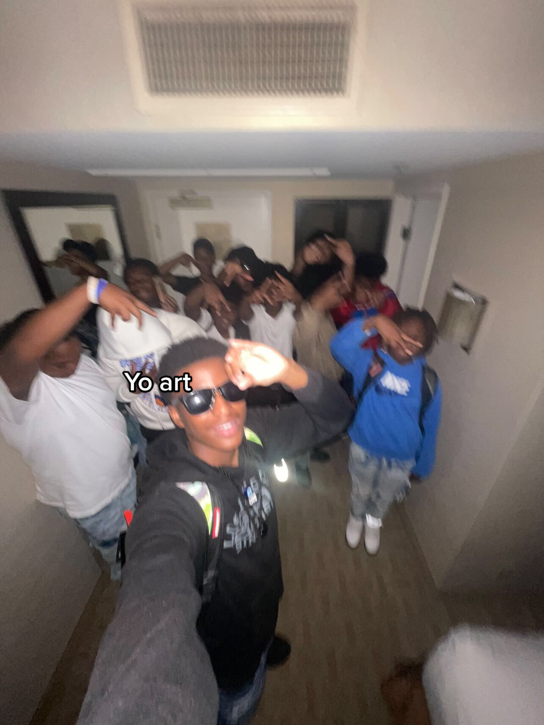 @gloqn🖤