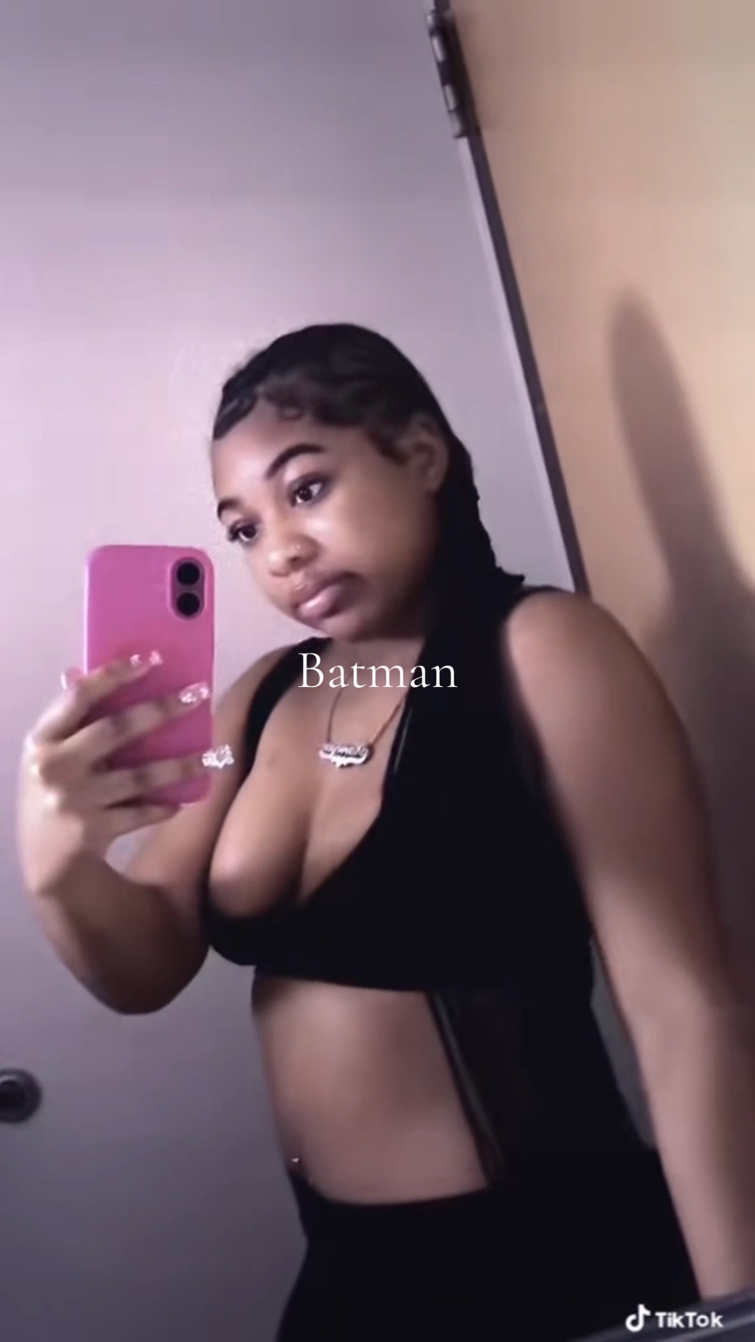@Niyylashae