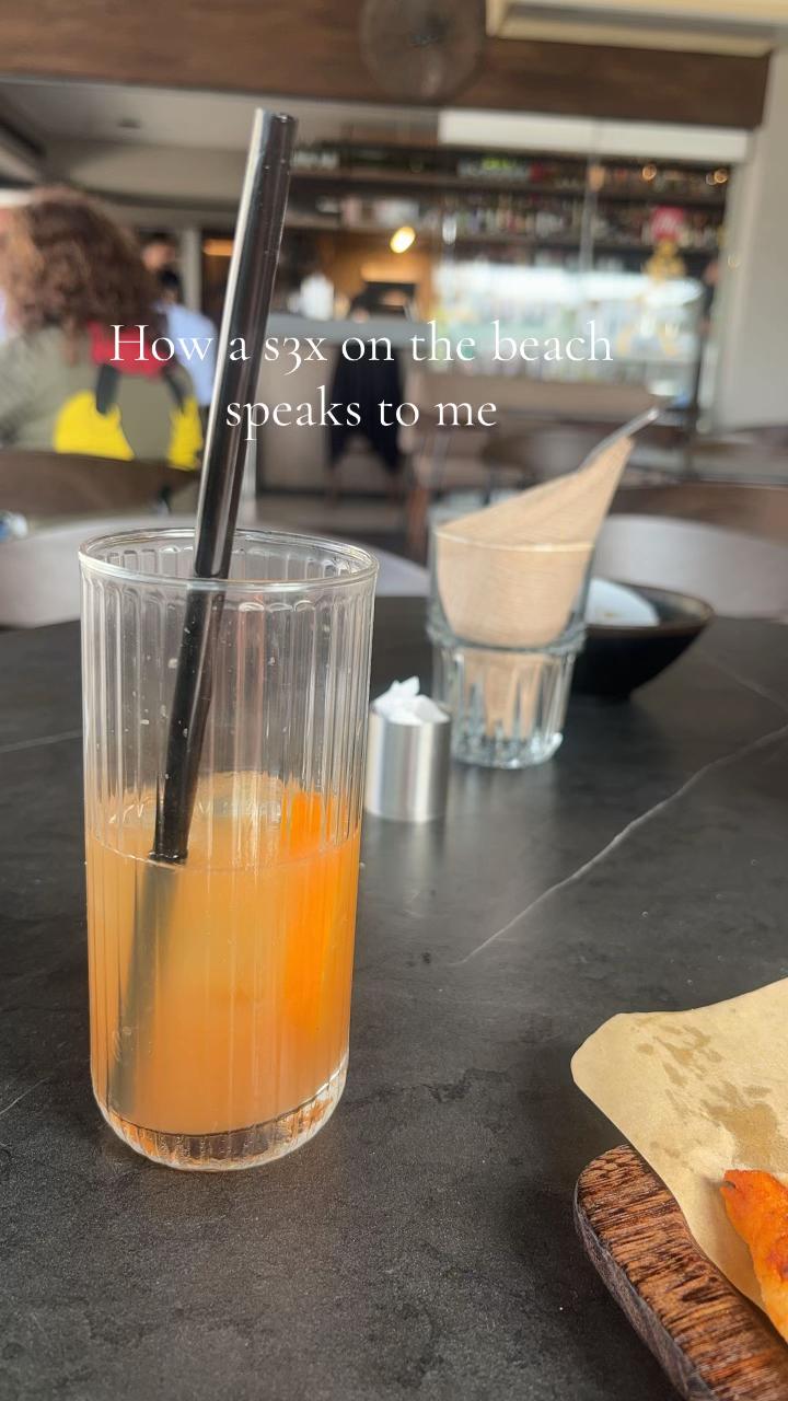 @Chlobo