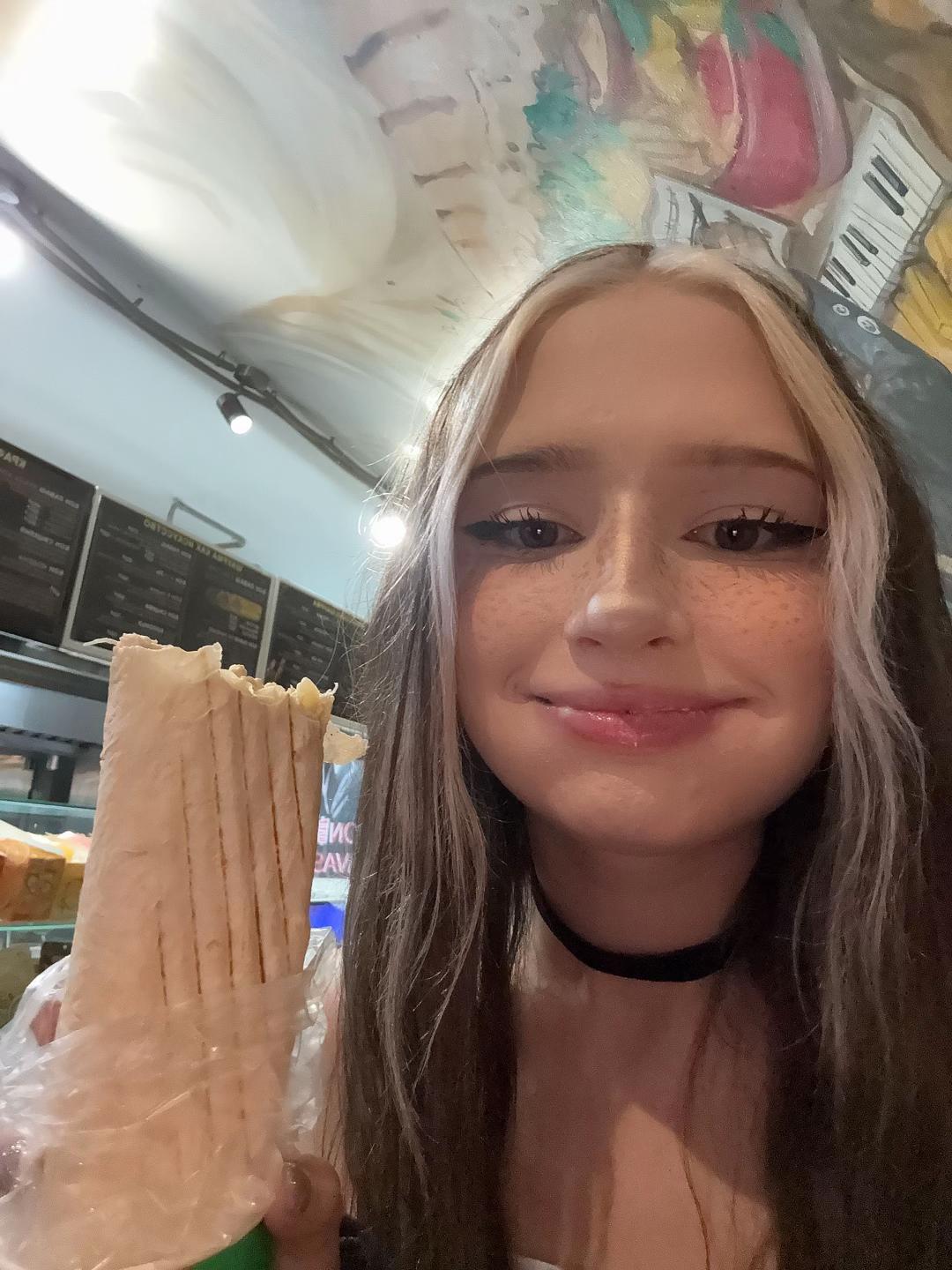 @Пчела