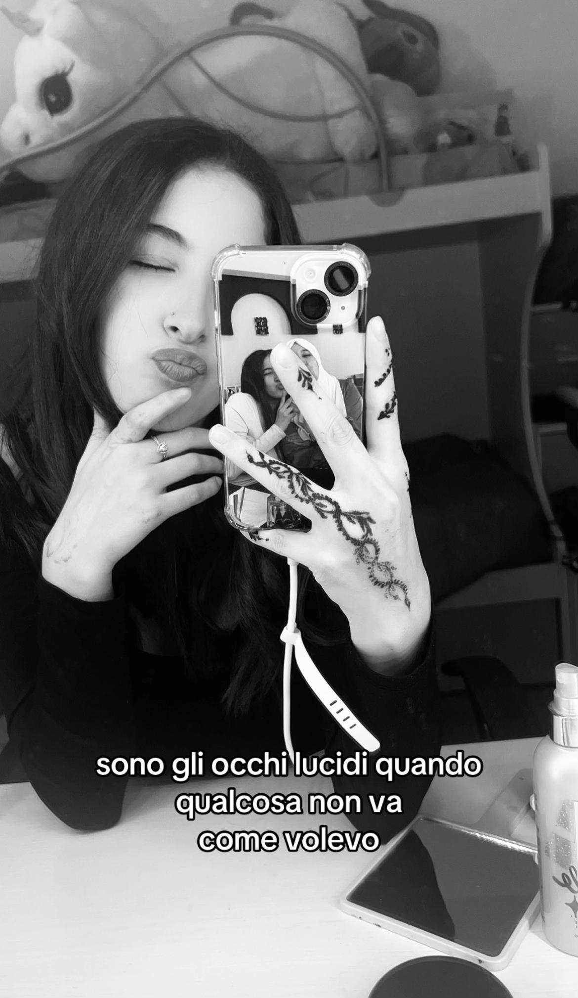 @zohra.hr
