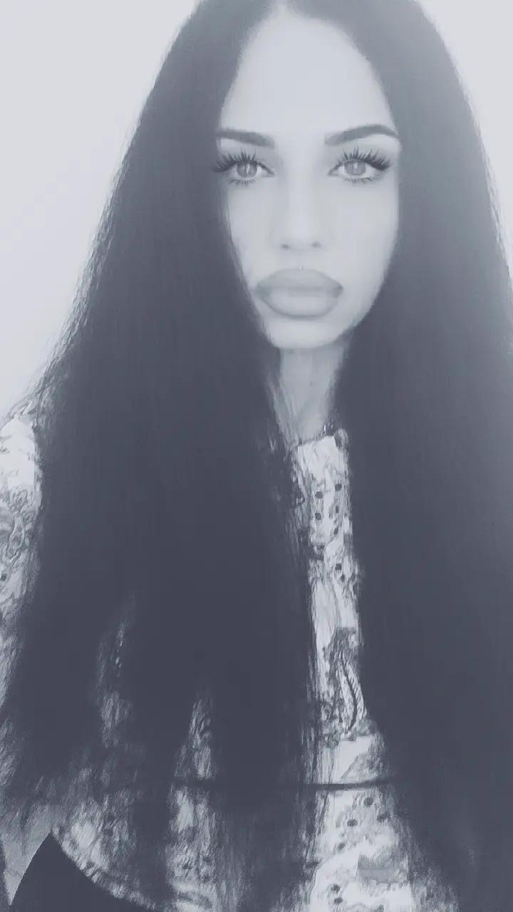 @maria75
