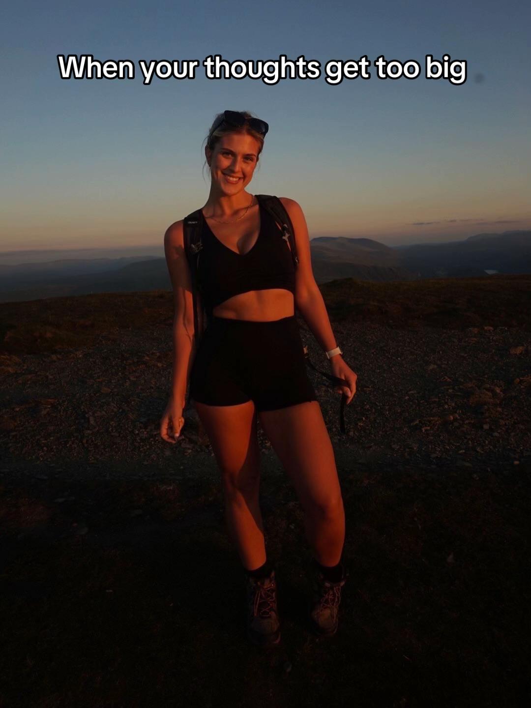 @Elladavenportt