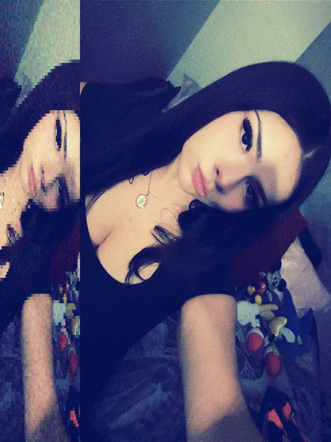 @yæ