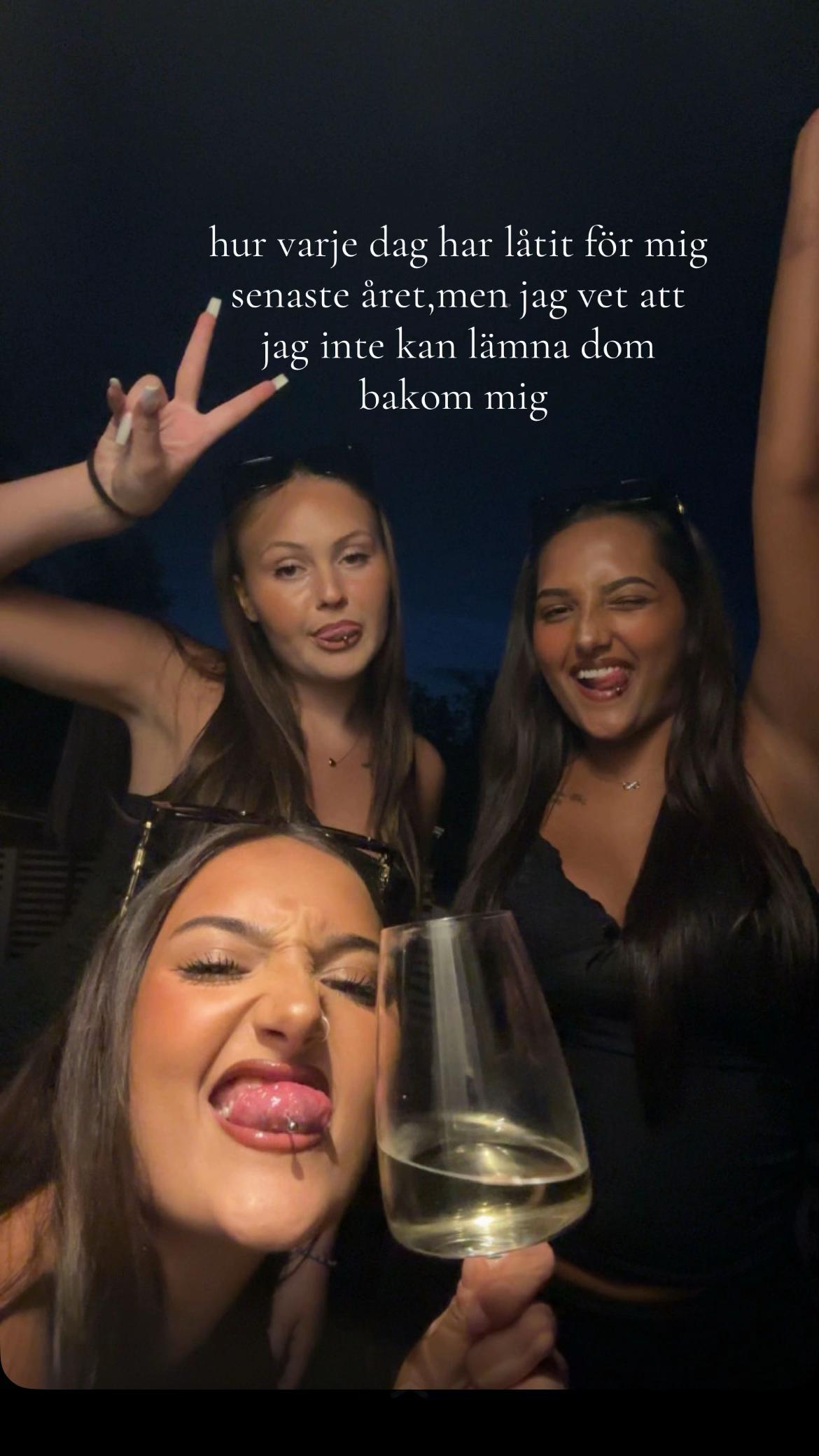 @😈