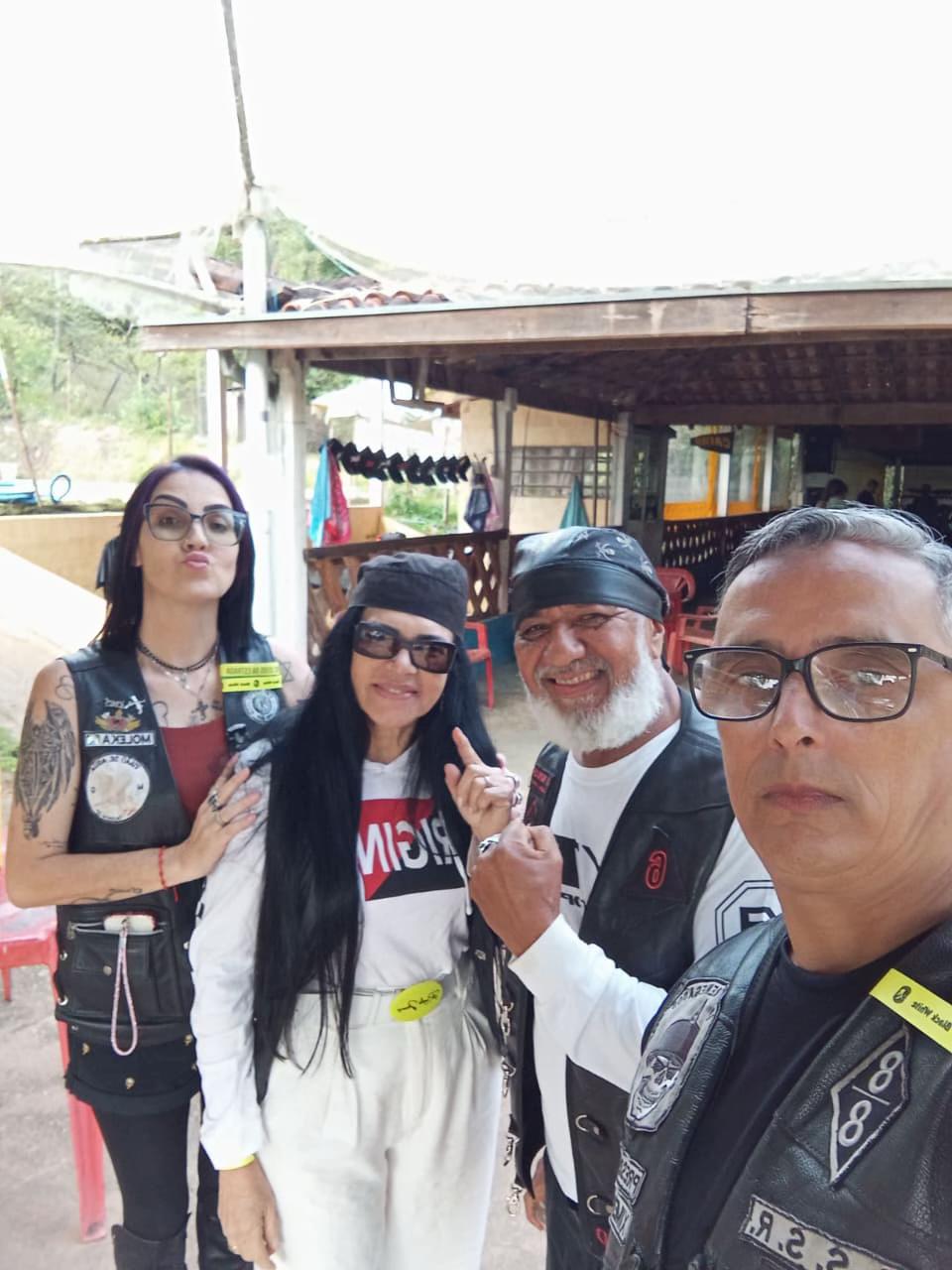 @꧁✞Moleka Alvarenga✞꧂