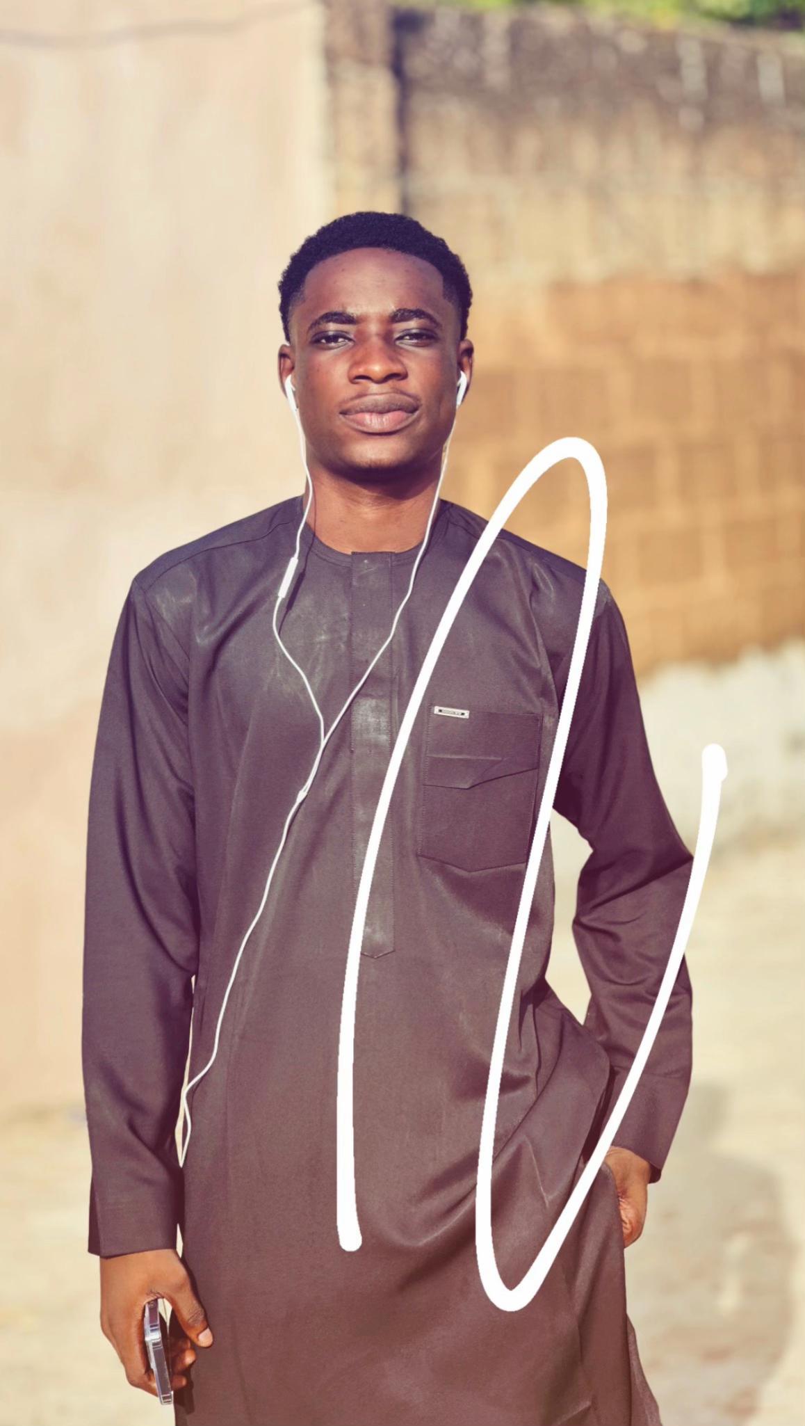 @Ola DiMeJi🌴💚