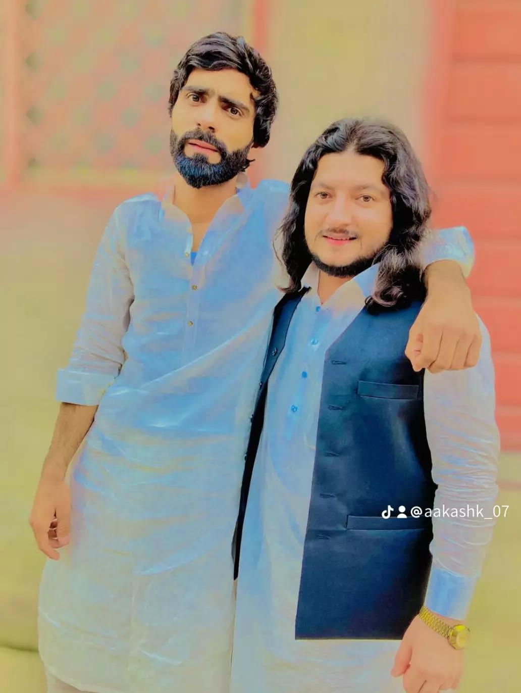 @‼️🦅Aakash Khan🦅‼️