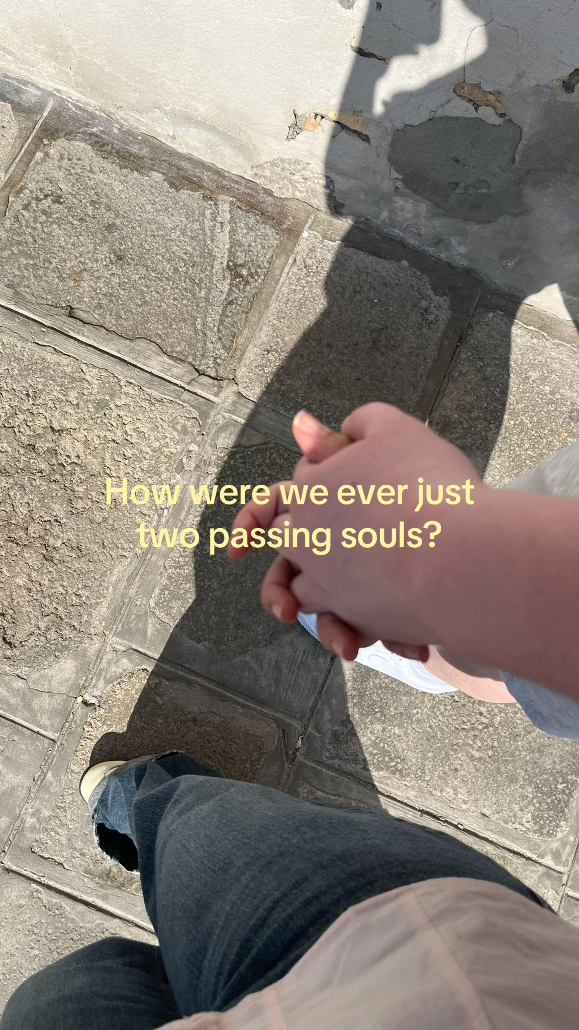 @Ellie⭑