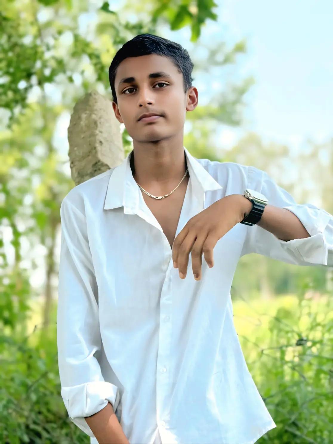 @Dhanusha 🎙️ke ✍️Star ✍️
