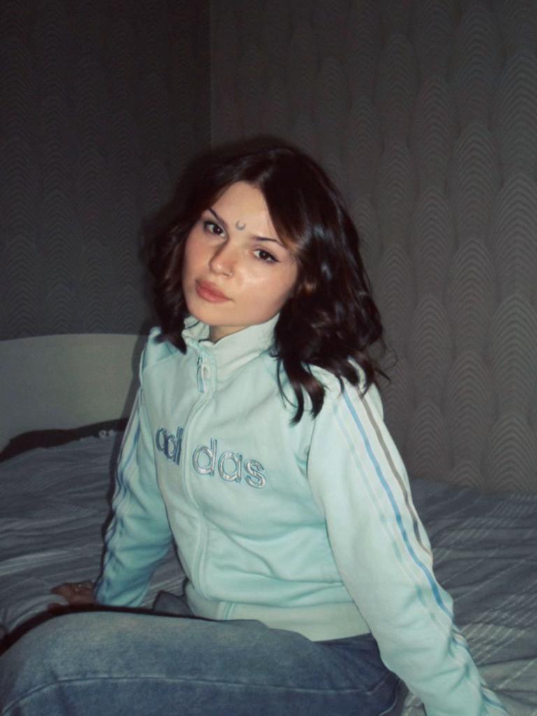 @слёзкина ариша
