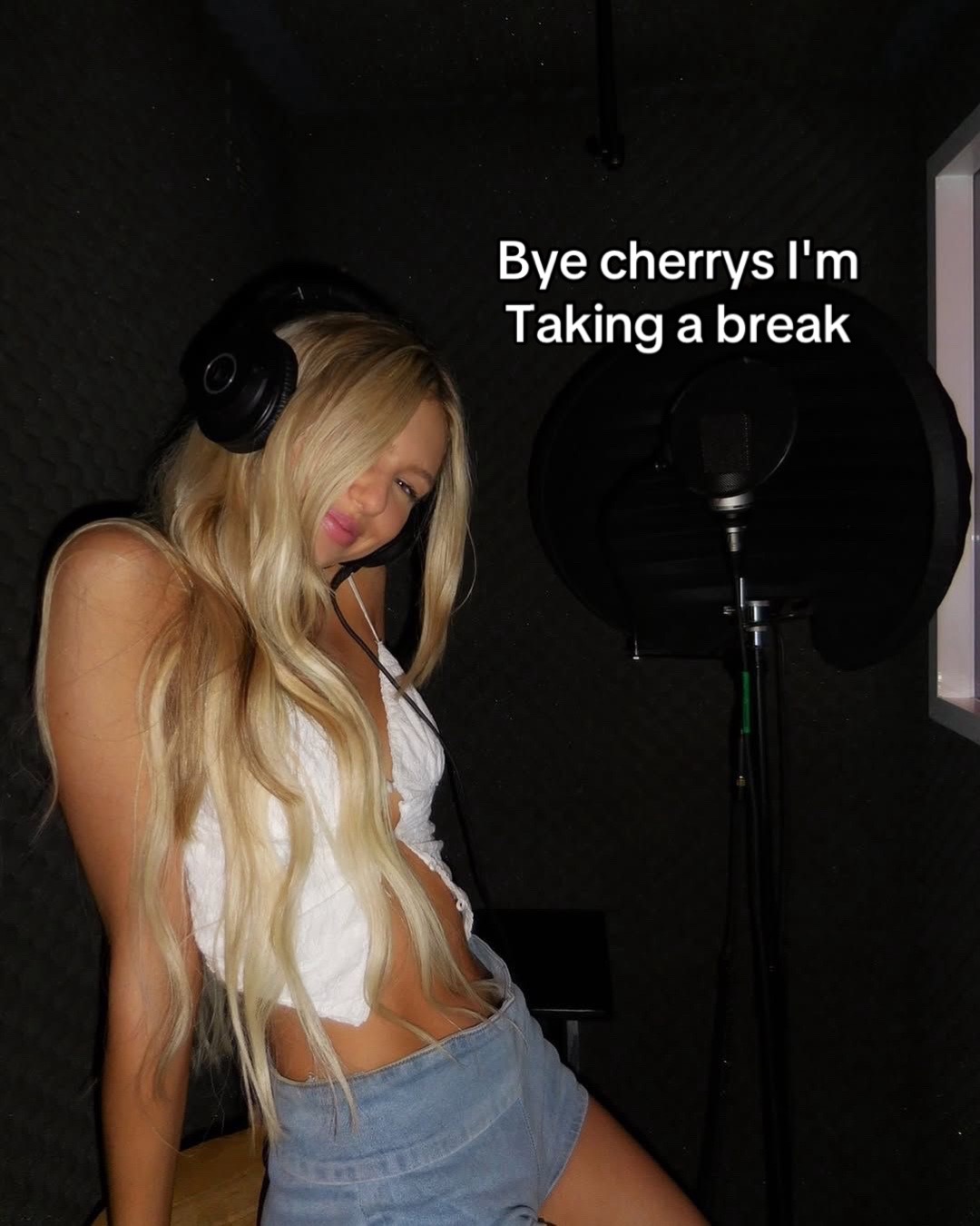 @kyras_cherry